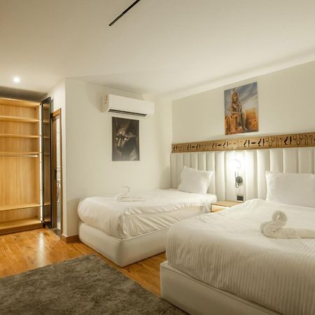Al Kawm al Akhdar Superior Pyramids Inn מראה חיצוני תמונה