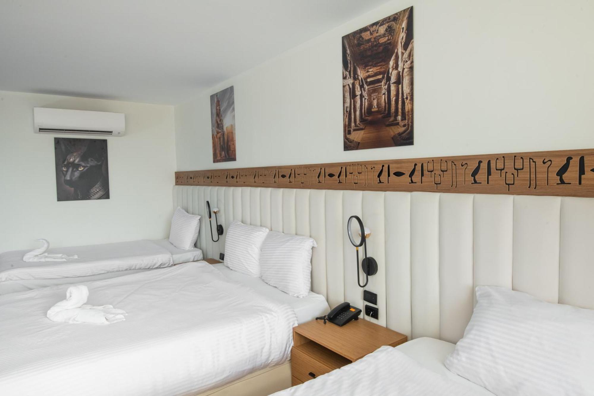 Al Kawm al Akhdar Superior Pyramids Inn מראה חיצוני תמונה